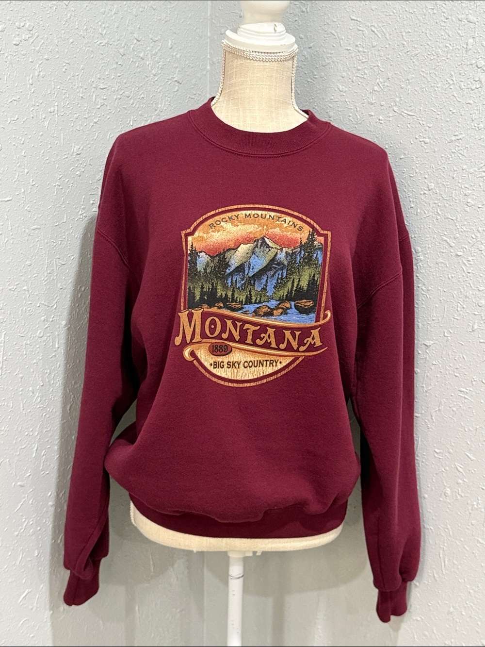 Vintage Jerzees Montana Rocky Mountains Big Sky Country Crewneck Sweater